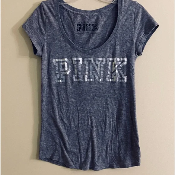 PINK Victoria’s Secret Light Grey Short Sleeve Scoop Neck Pajama Top Size Small - Picture 1 of 4